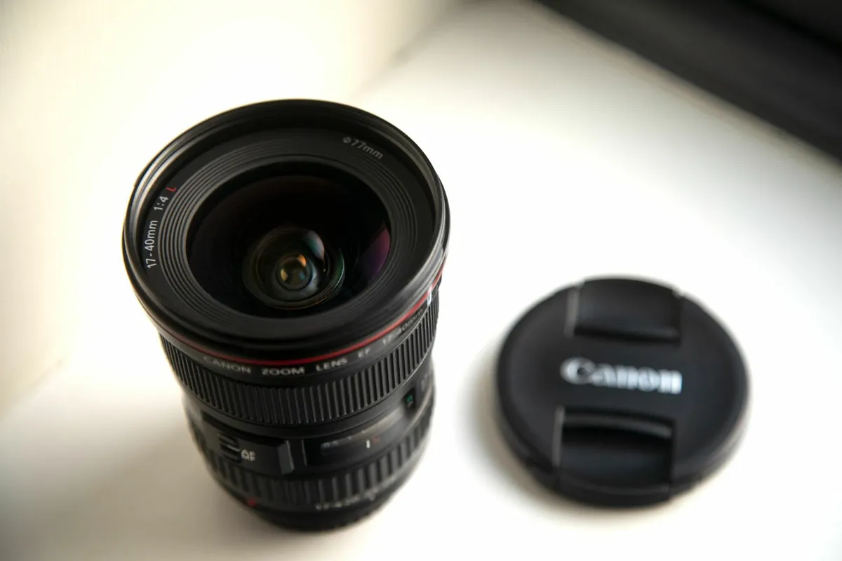 Canon 17-40mm F/4L USM - Image 2