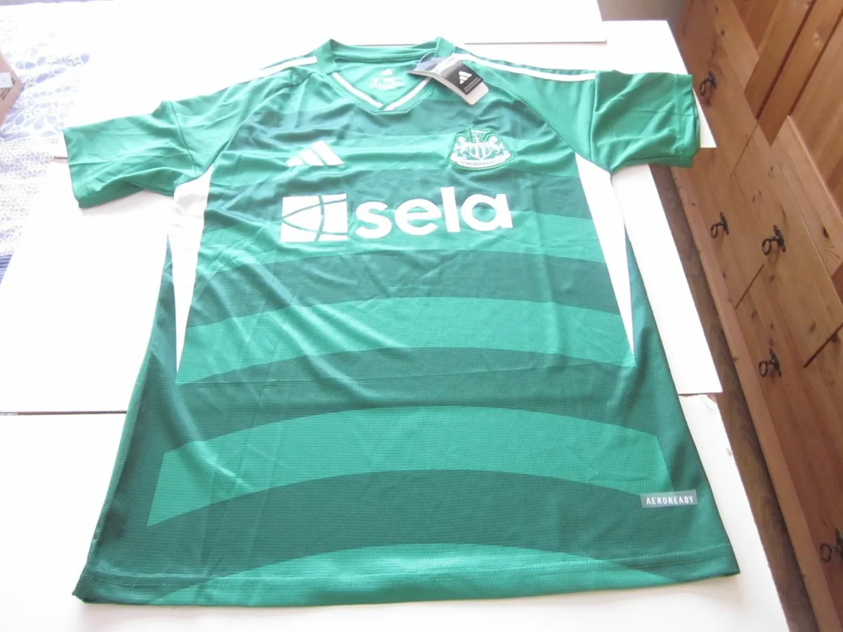 Newcastle United Shirt Addidas 2025/26 New - Image 1