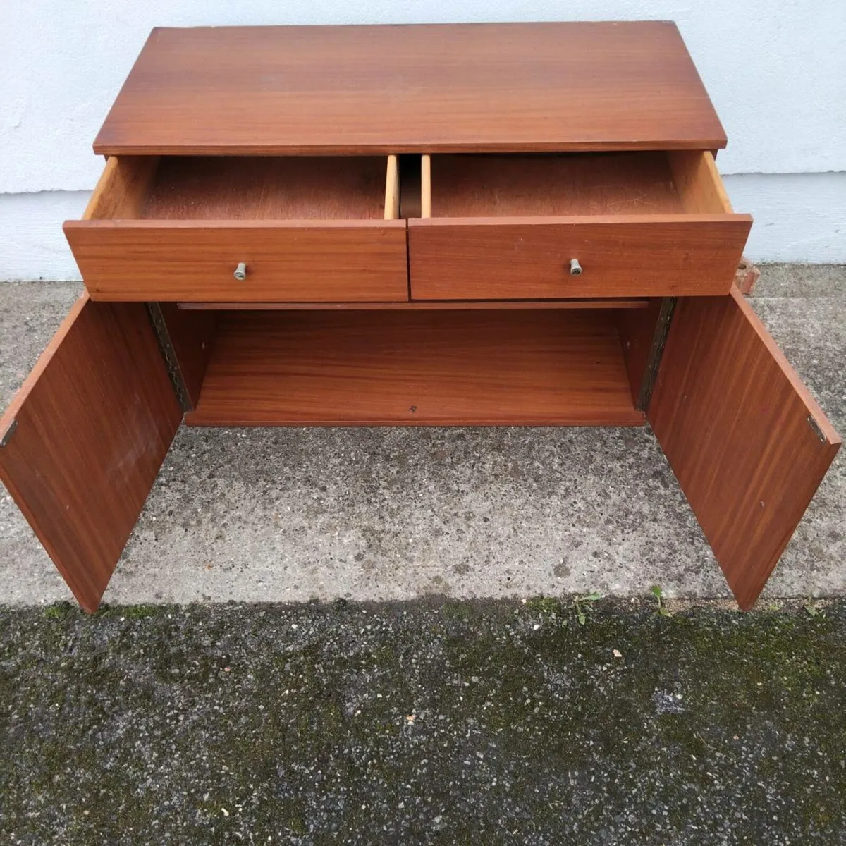 Retro Unit - Image 3