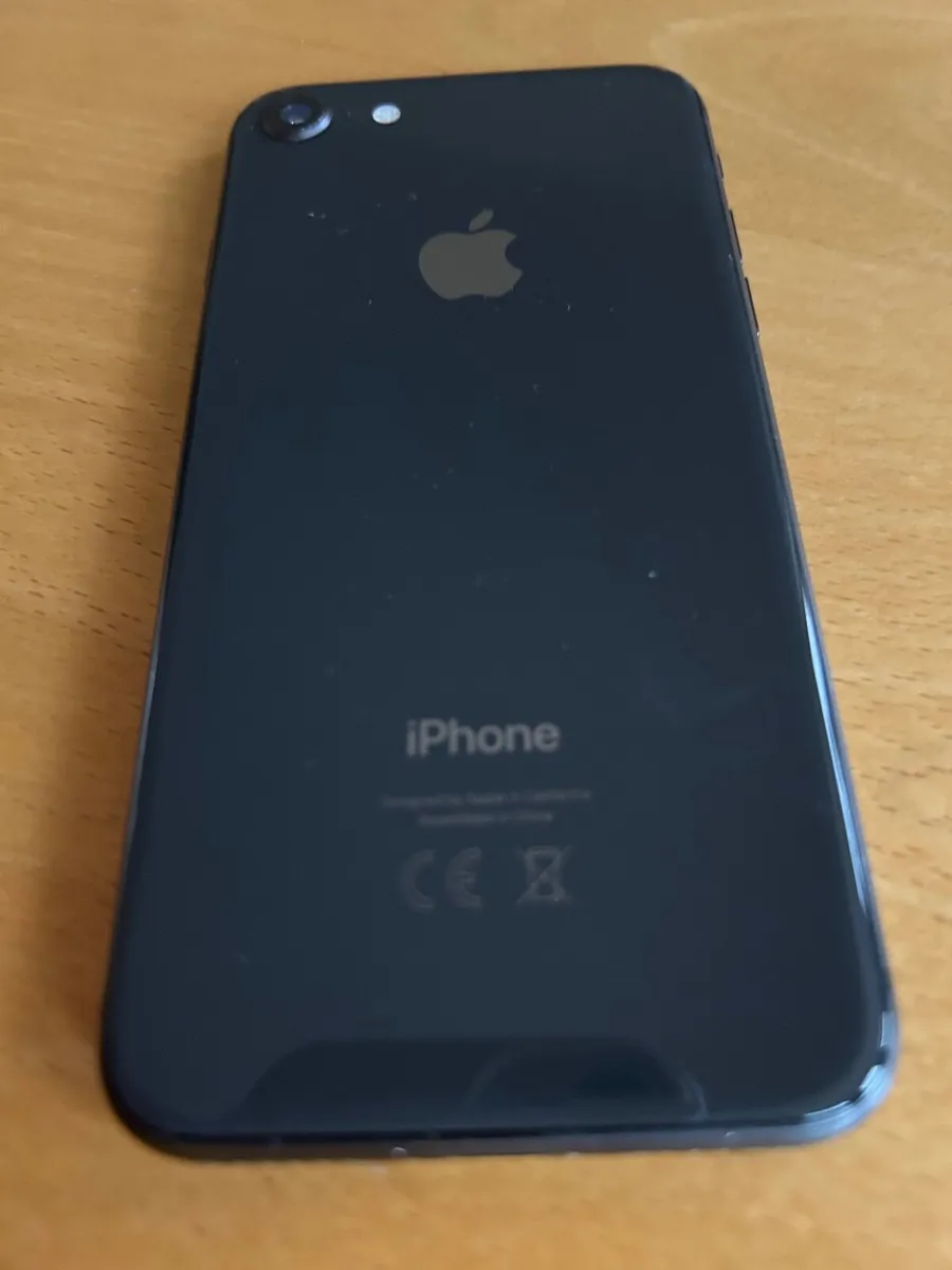 i phone 8 - Image 3