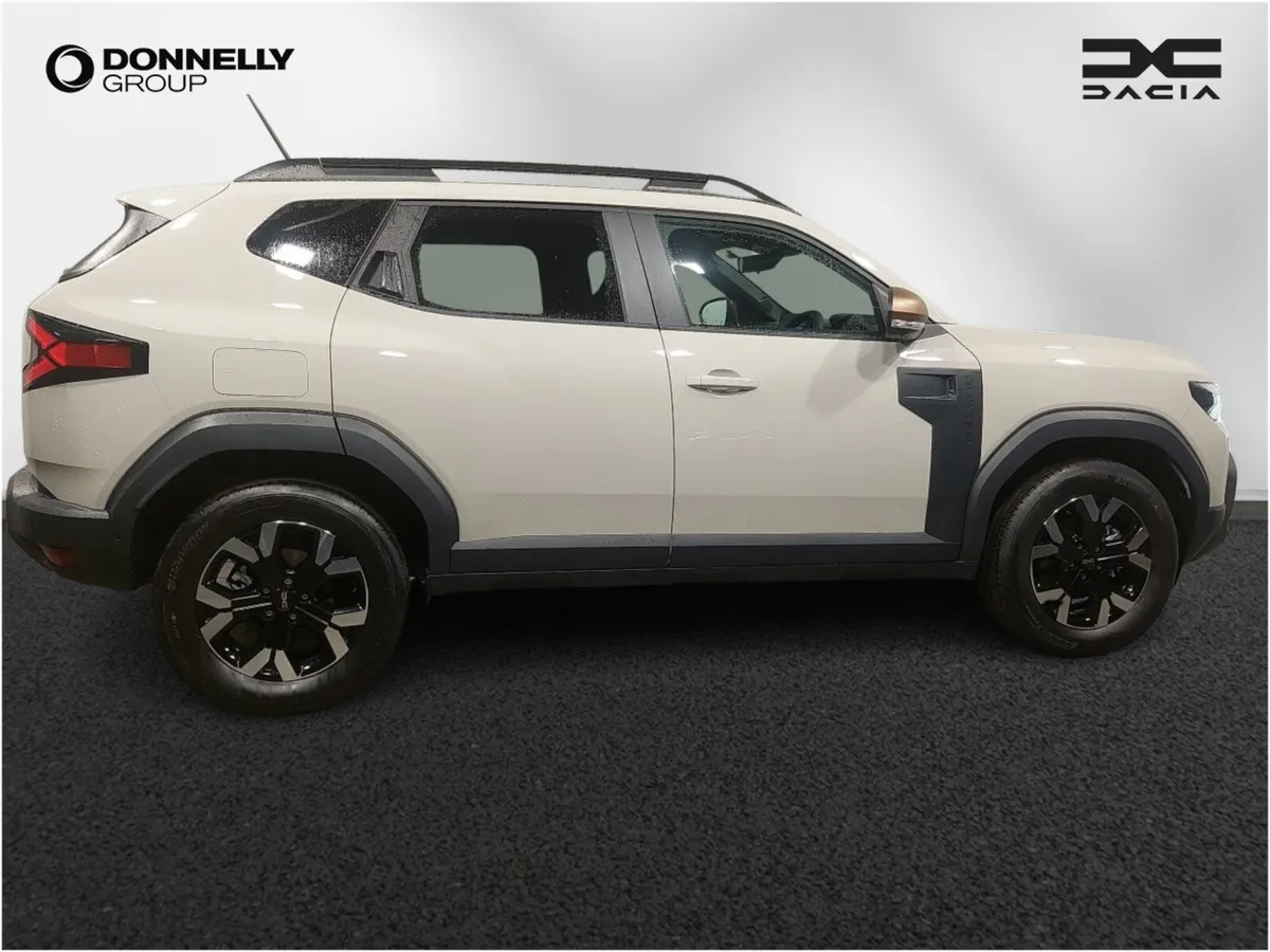 Dacia Duster Estate Extreme - Image 3