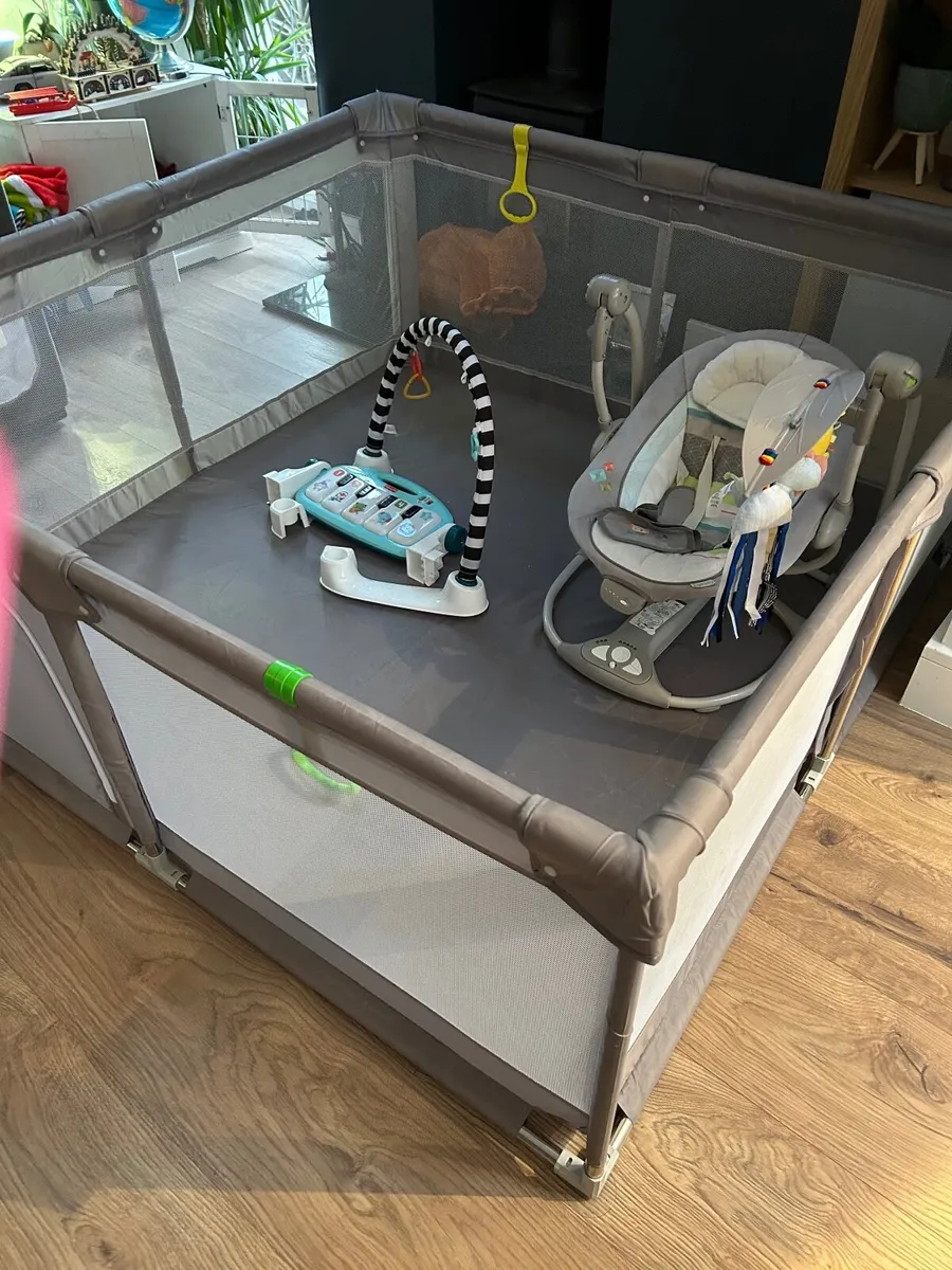 Baby play pen - Image 4