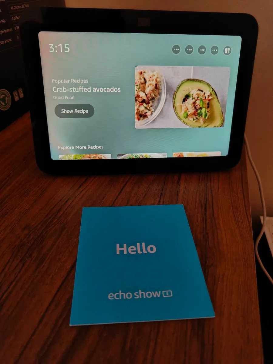 Amazon Echo Show 8 - Image 1