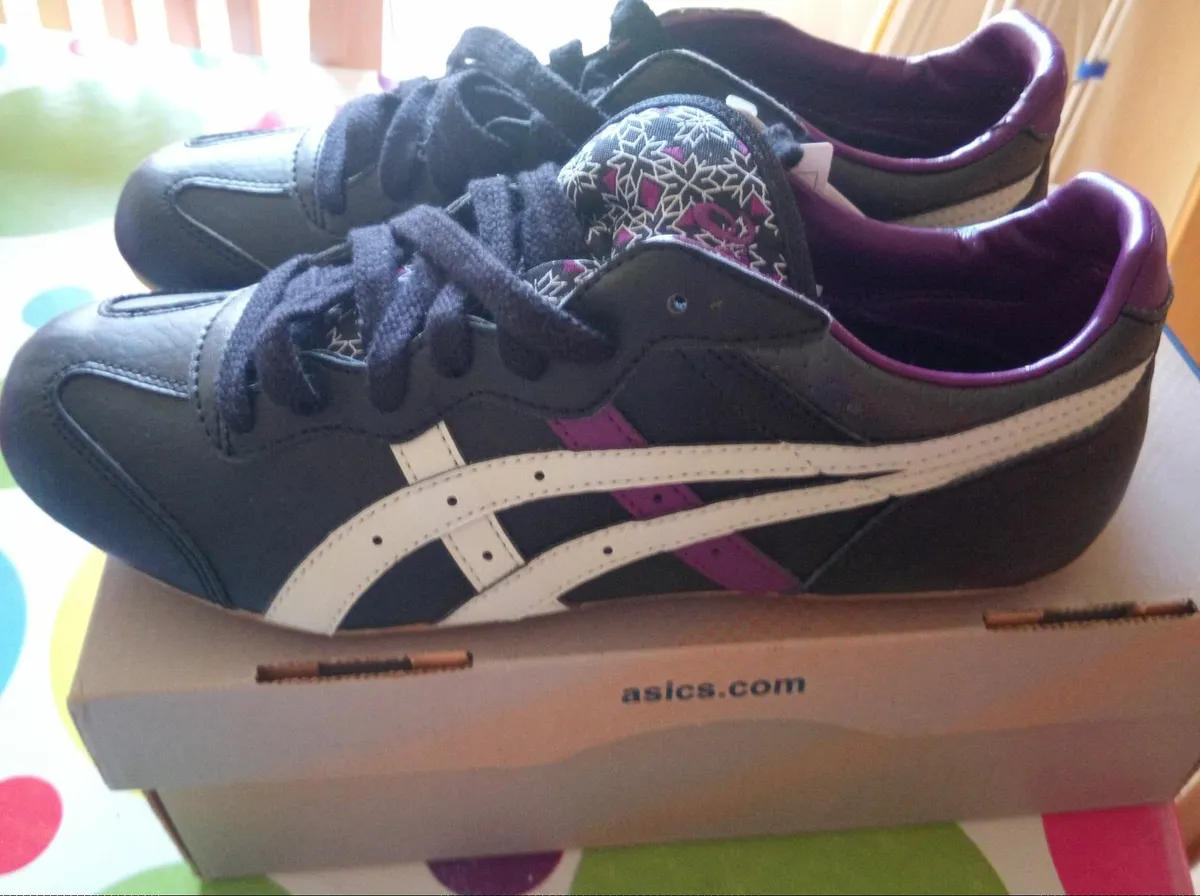 New Asics Ladies Leather Runners - Image 2