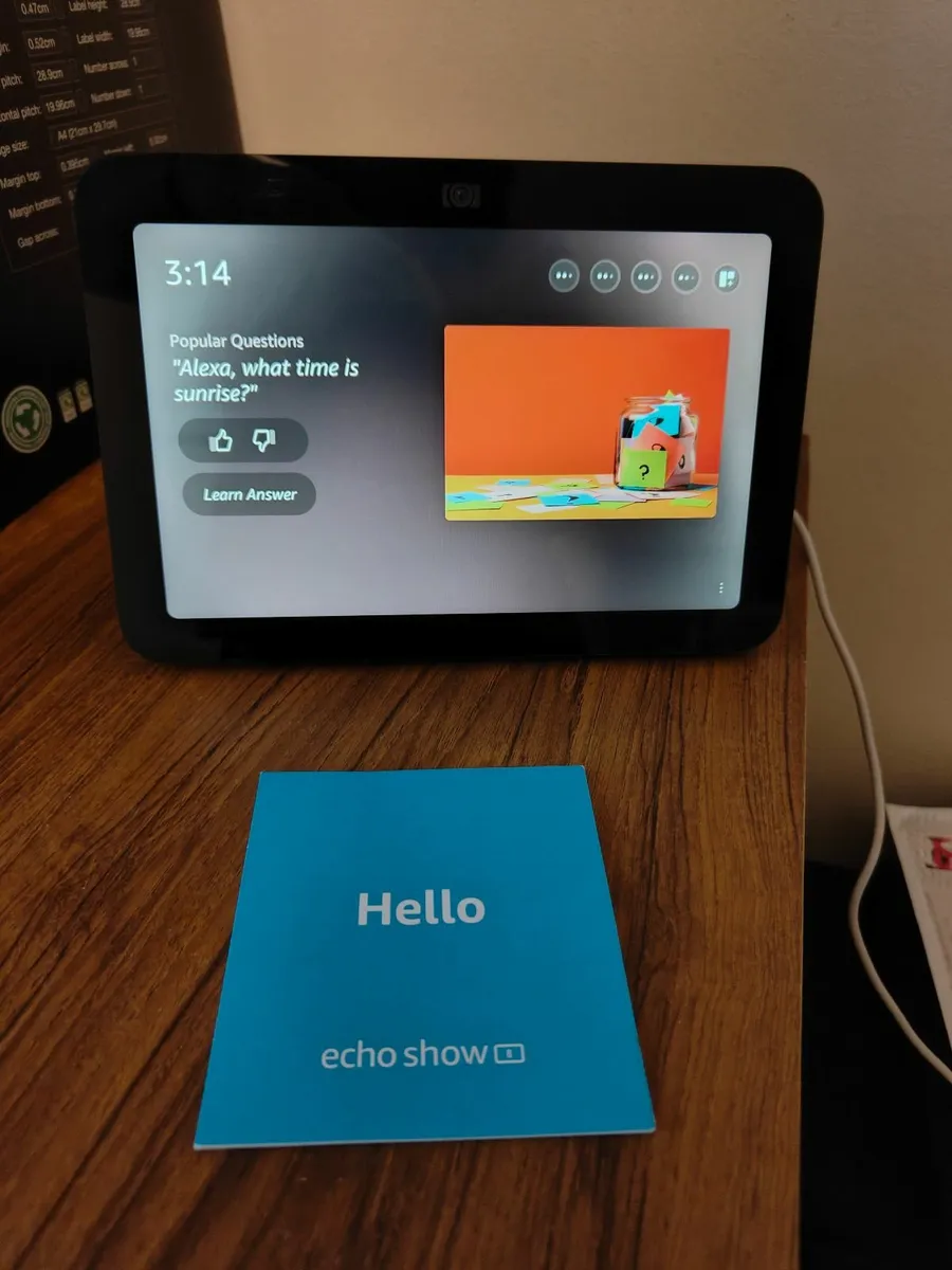 Amazon Echo Show 8 - Image 3