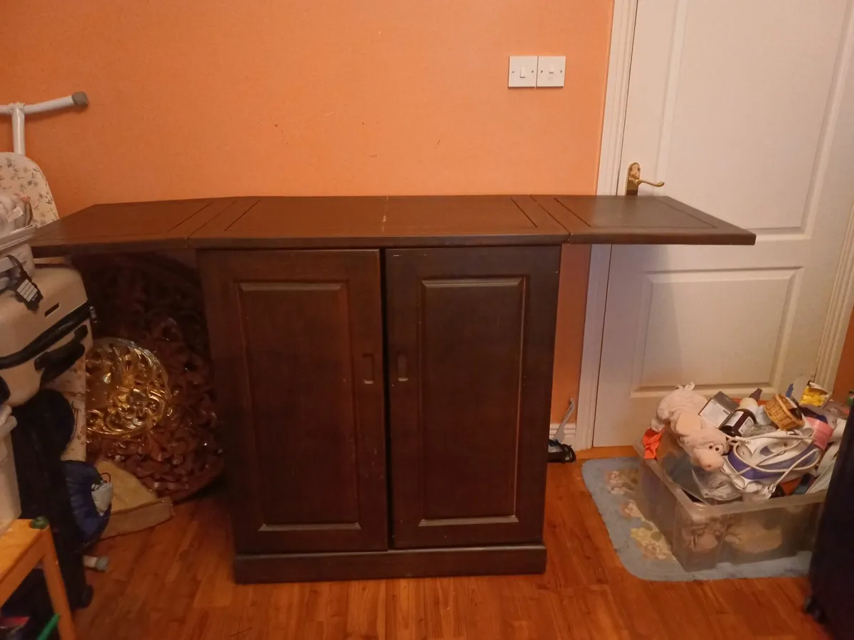 Solid Mahogany bar - Image 2