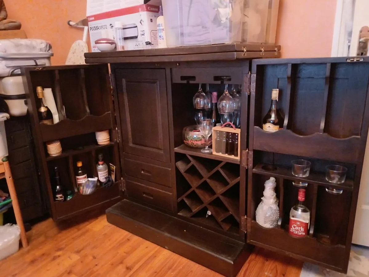 Solid Mahogany bar - Image 3