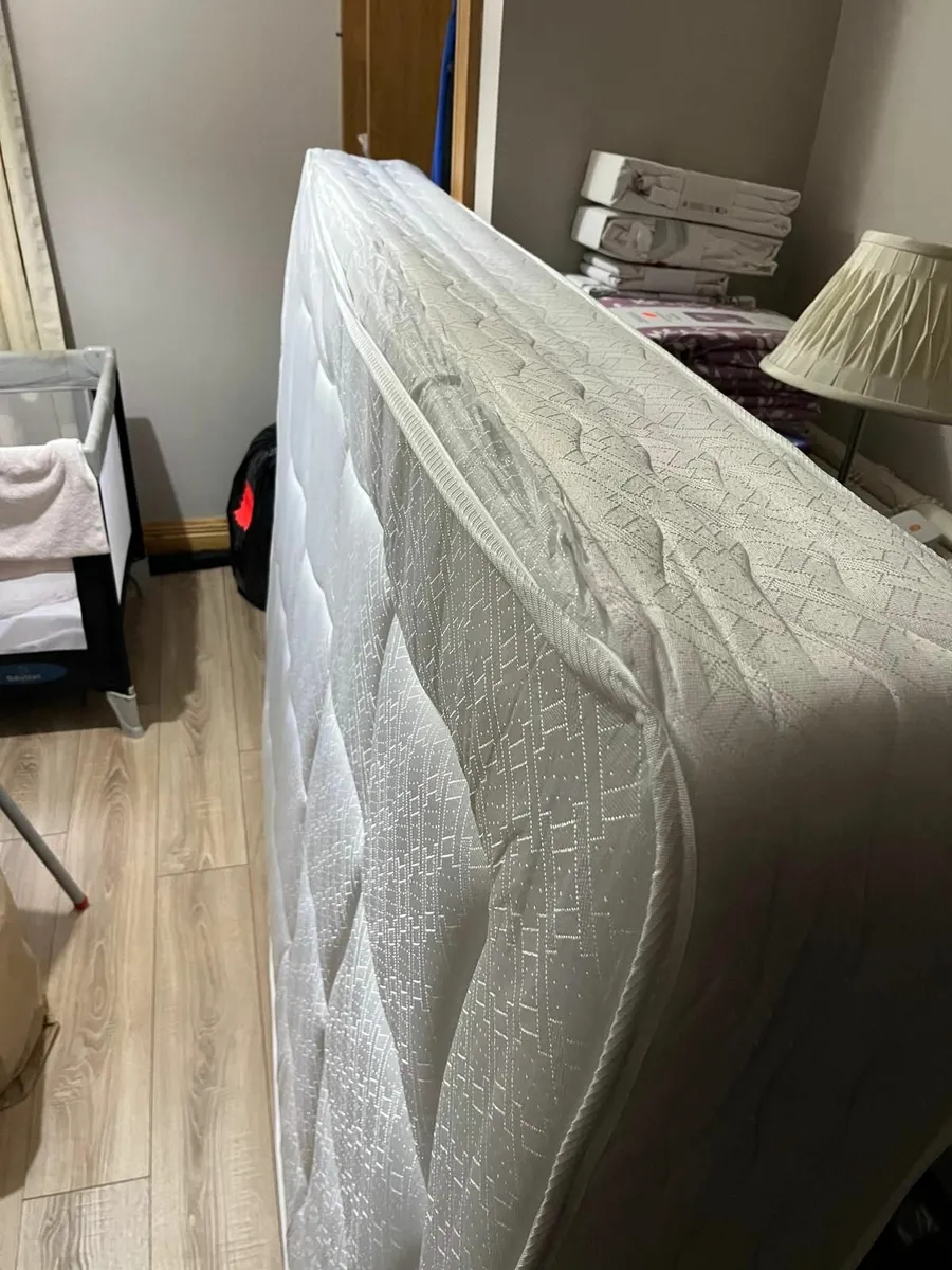 Mattress - Image 3