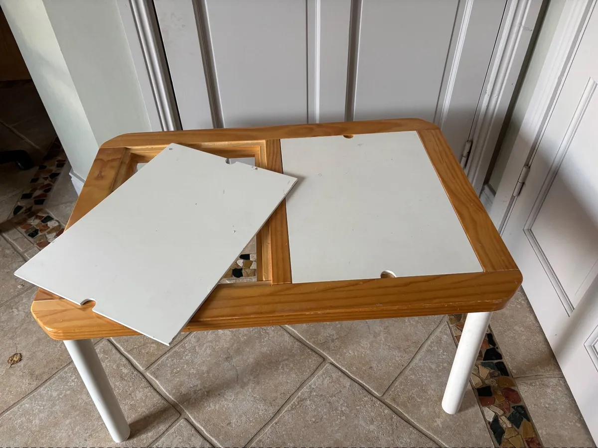 Play table - Image 2