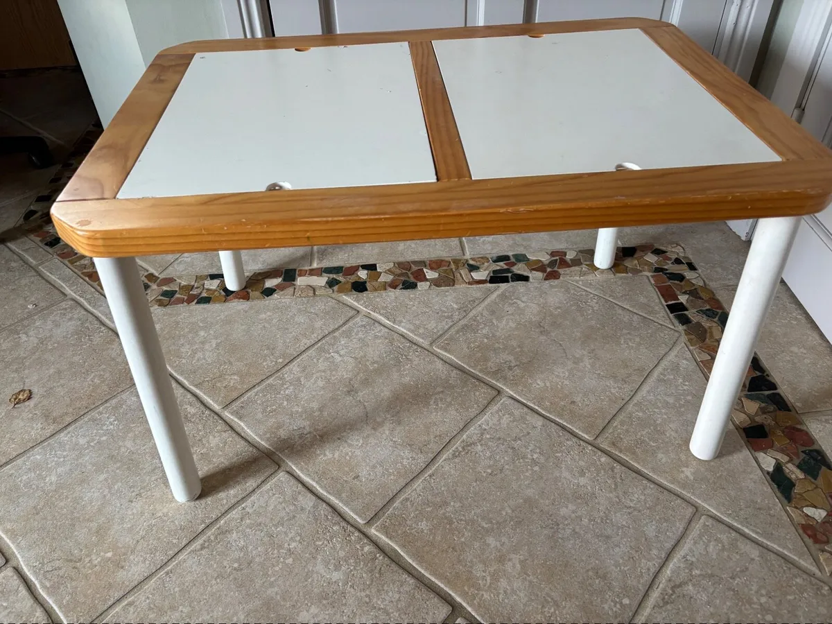 Play table - Image 3