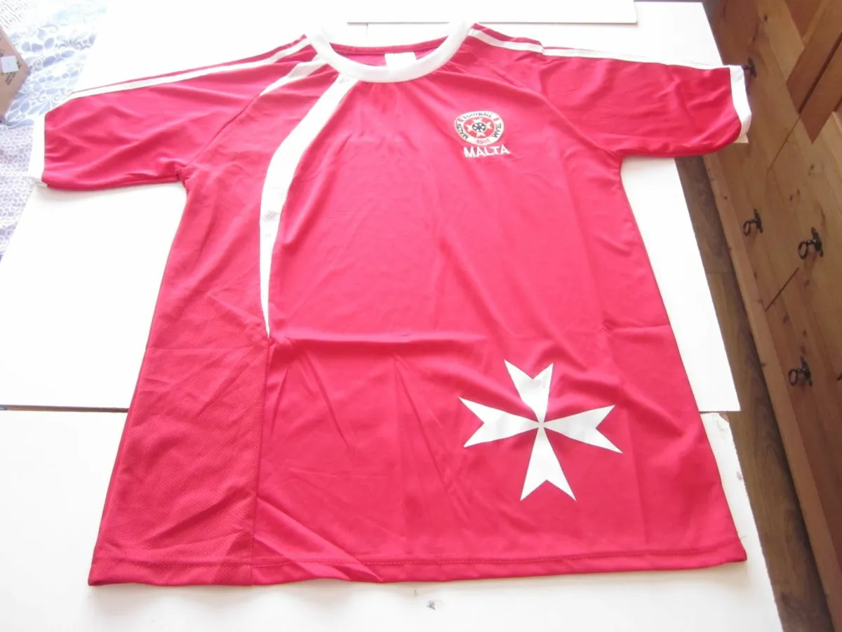 Malta Football Team Jersey 2012 - Image 1