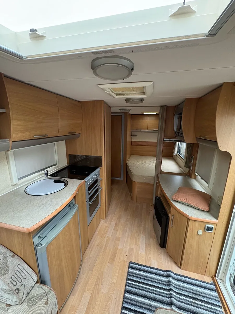 2009 swift - Image 2