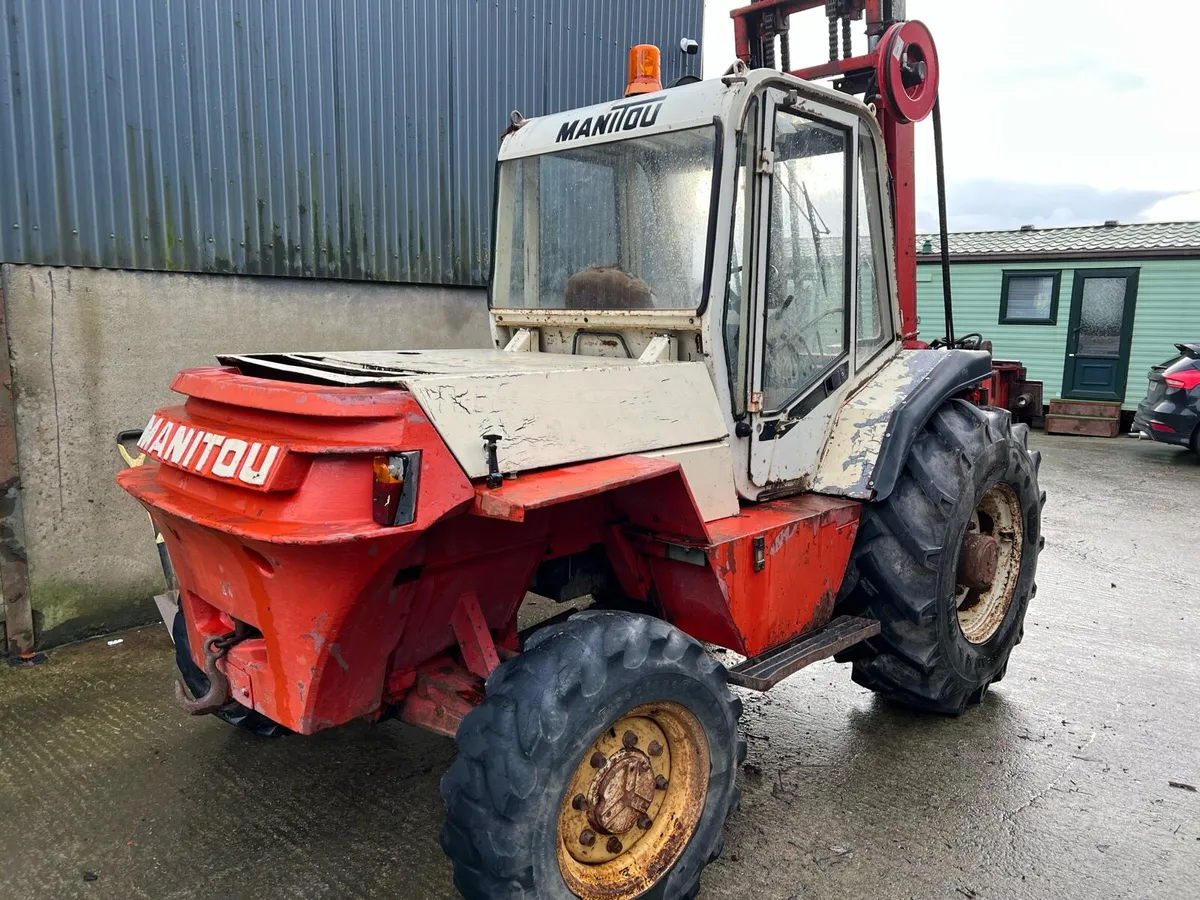 Manitou rough terrain forklift - Image 3