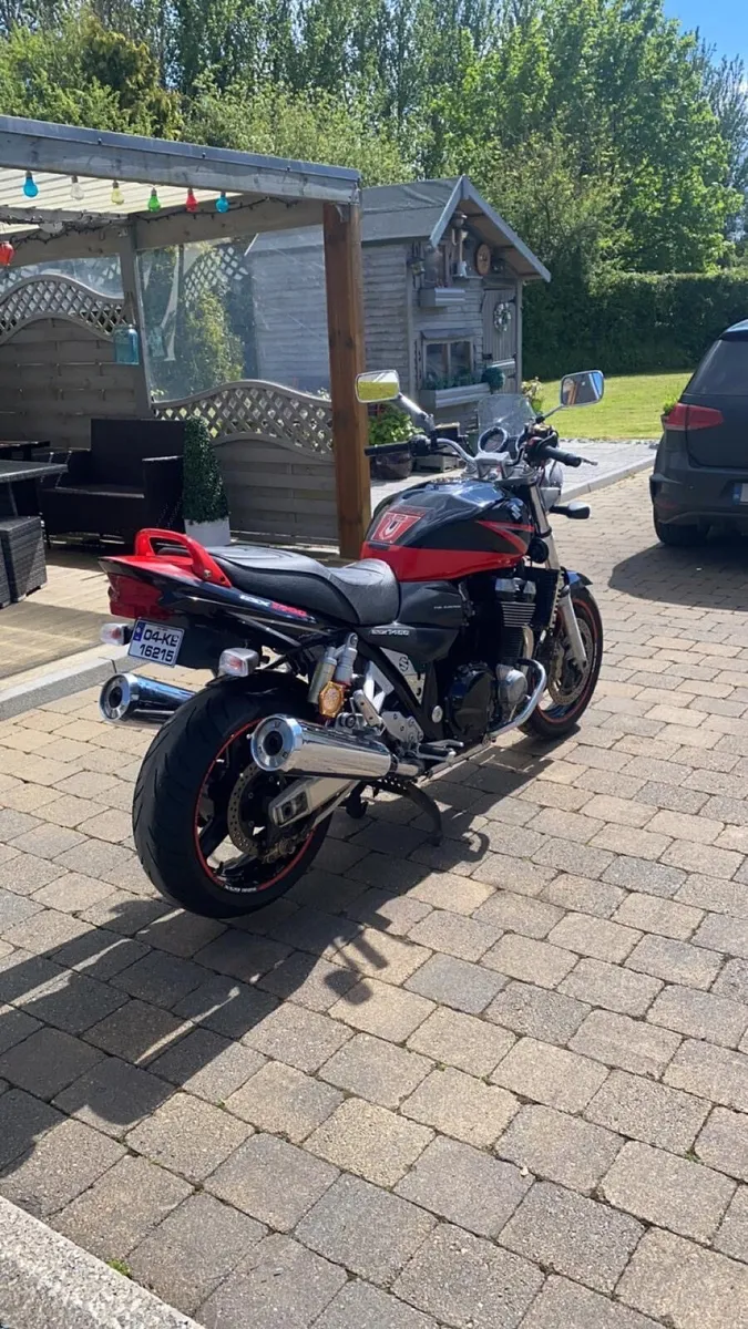 Suzuki GSX 1400 - Image 4