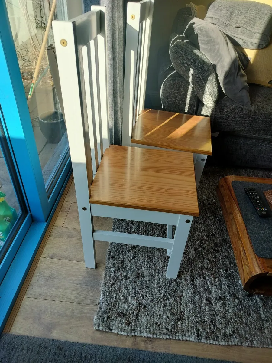 Dining chairs - Image 2