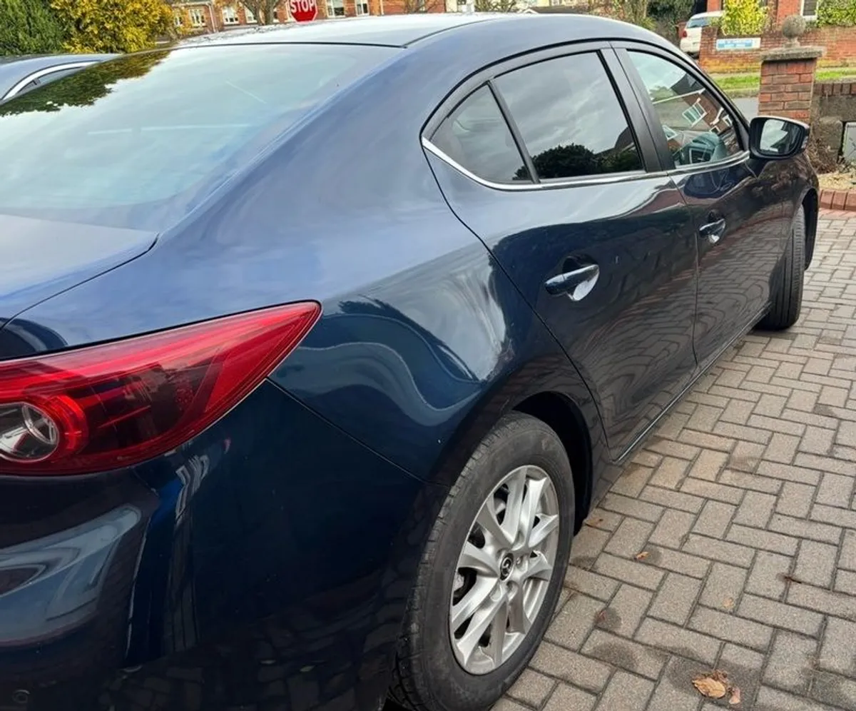 2016 Mazda Mazda3 - Image 3