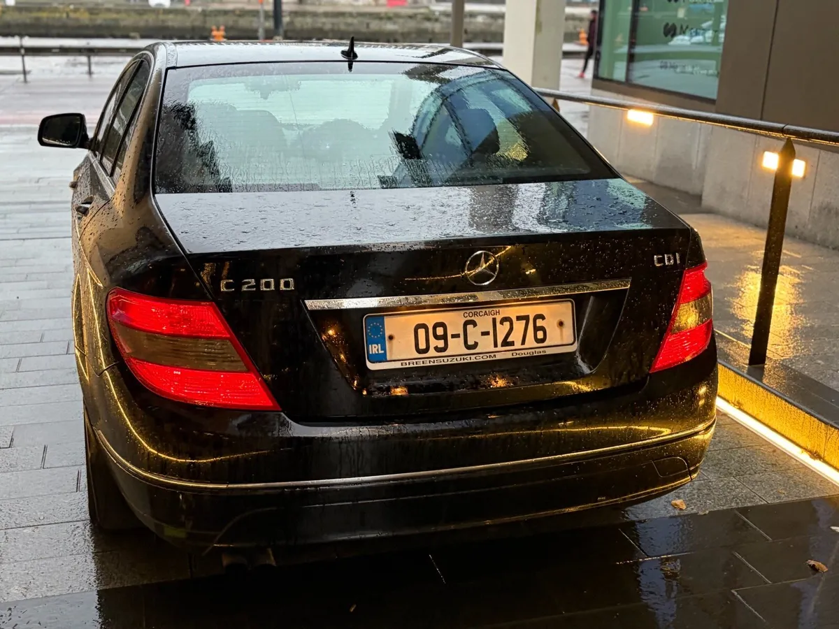 Mercedes c200 - Image 4