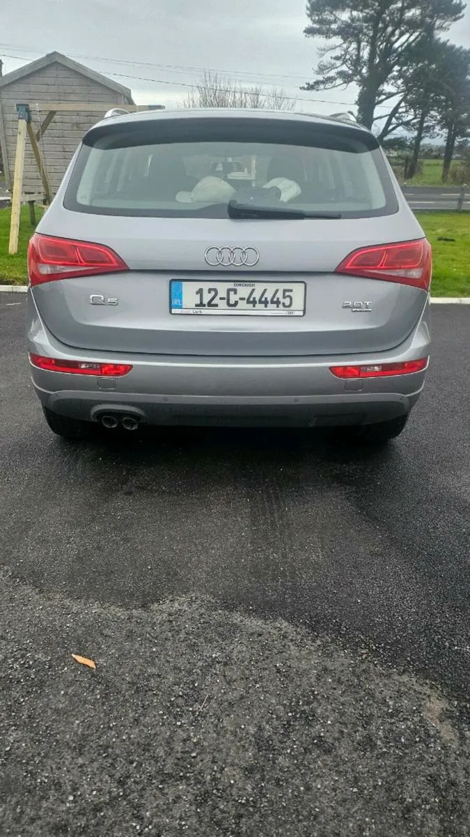 Audi Q5 - Image 2