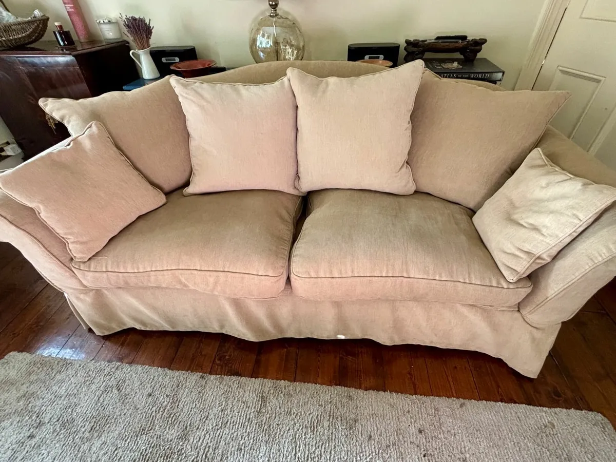 Three Piece Suite - Image 1