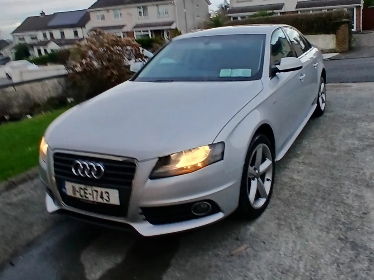 Audi A4 2011 - Image 2