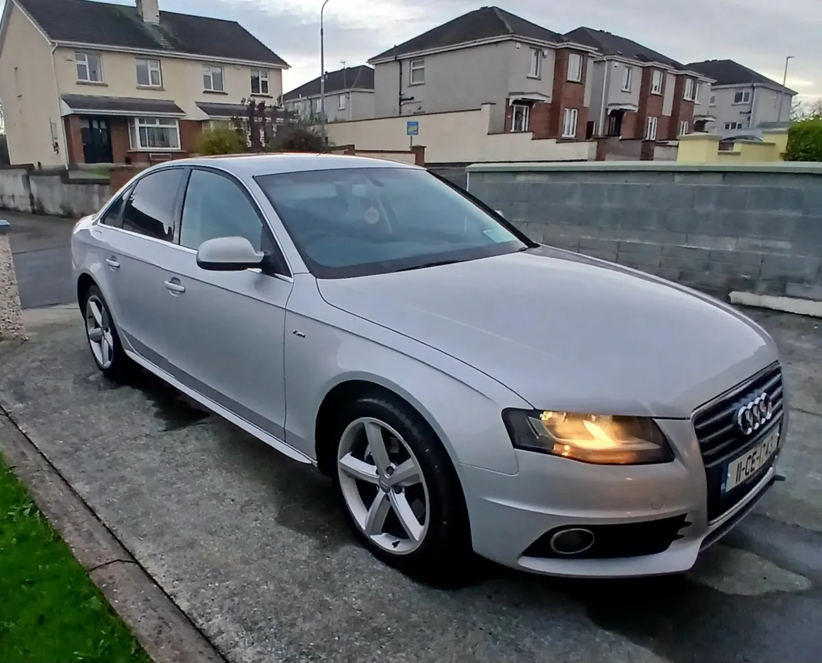Audi A4 2011 - Image 1