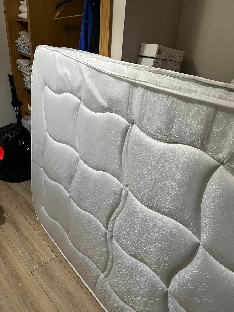 Mattress - Image 4