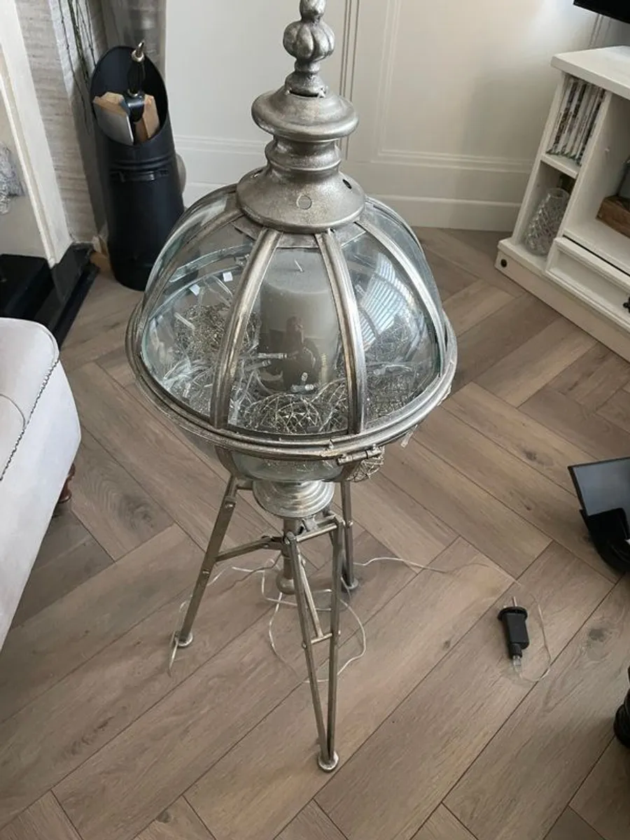 Globe decor - Image 2