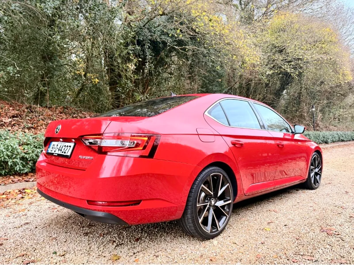 191 Skoda Superb 2.0Tdi Nct/27 “value” €12950 - Image 3