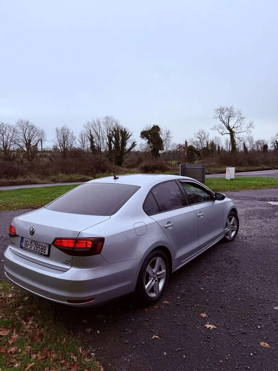 161 VW Jetta 2.0TDI CL Long NCT €6995 - Image 3