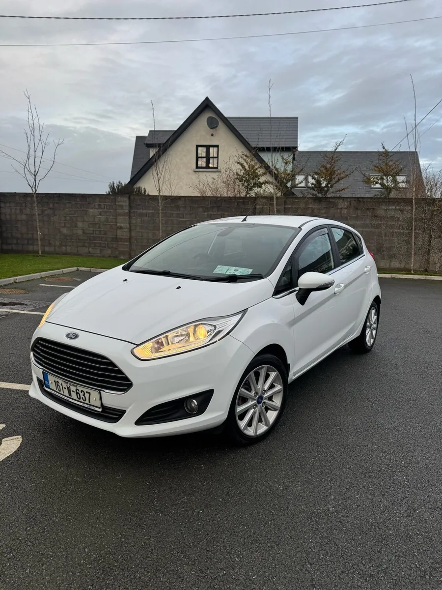 Ford Fiesta 2016 Auto - Image 1