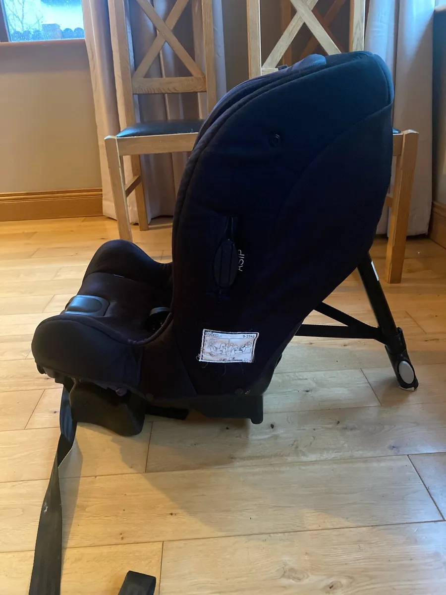 Axkid Move CarSeat - Image 2