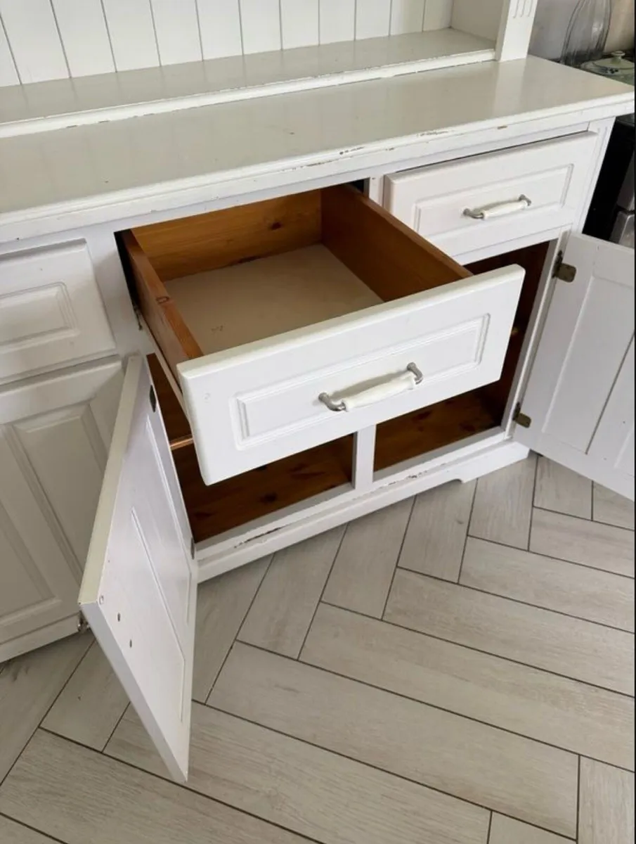 Solid kitchen dresser - Image 2