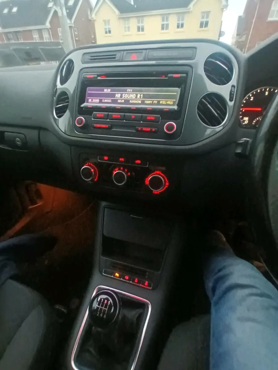 Volkswagen tiguan - Image 2