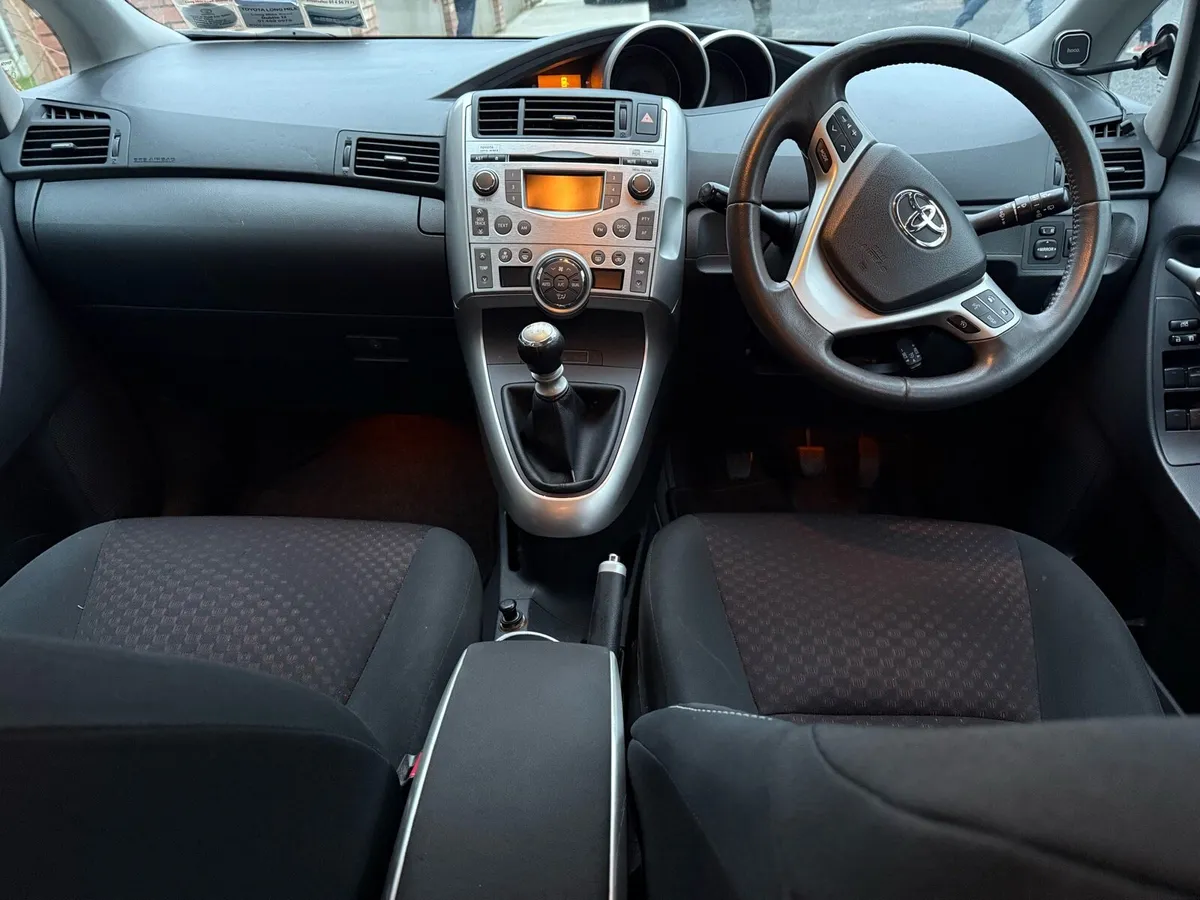 Toyota Verso - Image 4
