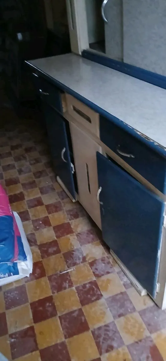 Vintage kitchen dresser - Image 4