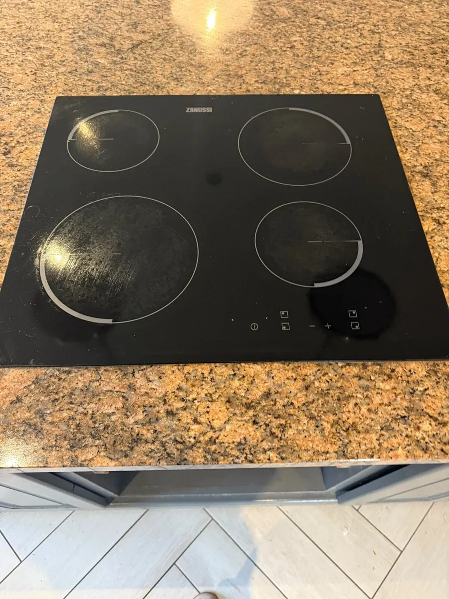 Solid Kitchen Island with marble worktop - Image 4
