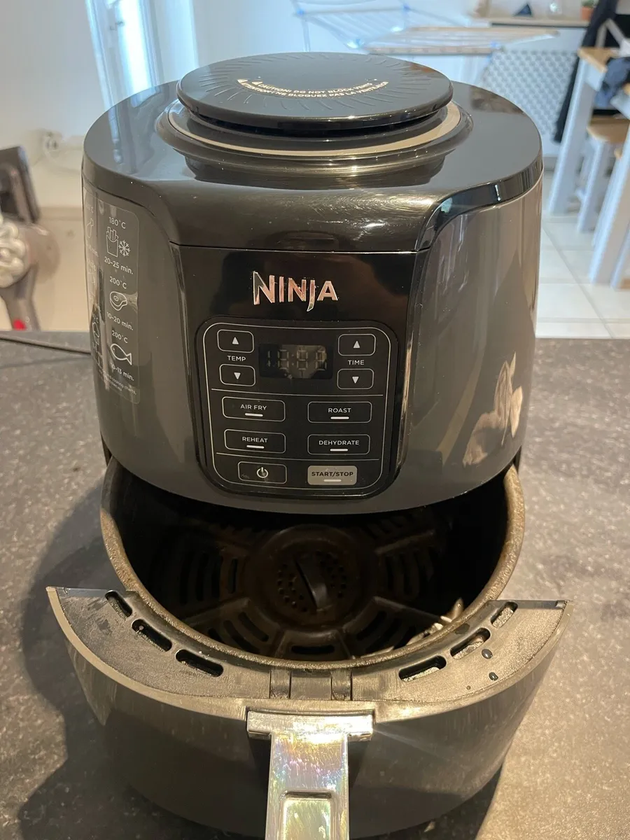 Ninja Air fryer - Image 2