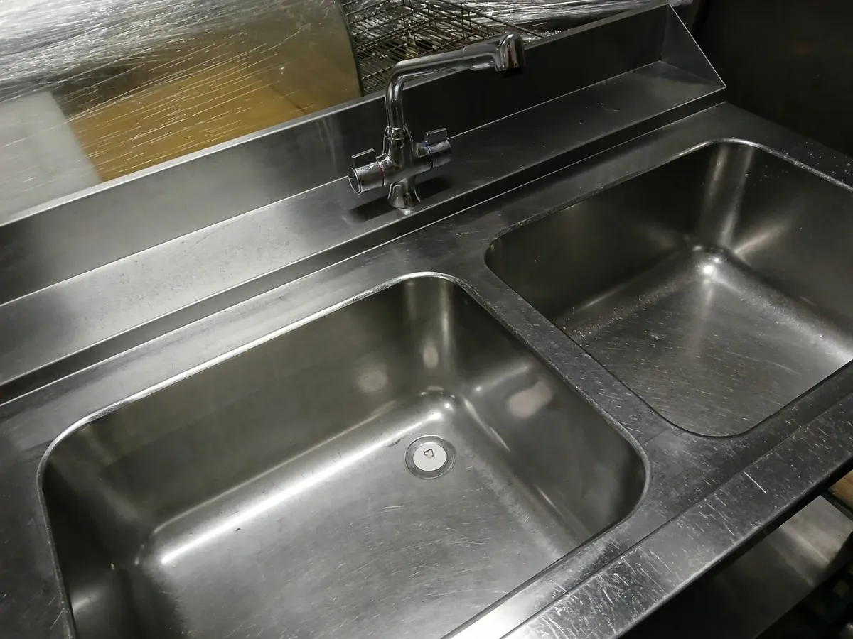 Staneless steel cabbinet/sink unit delivered - Image 3
