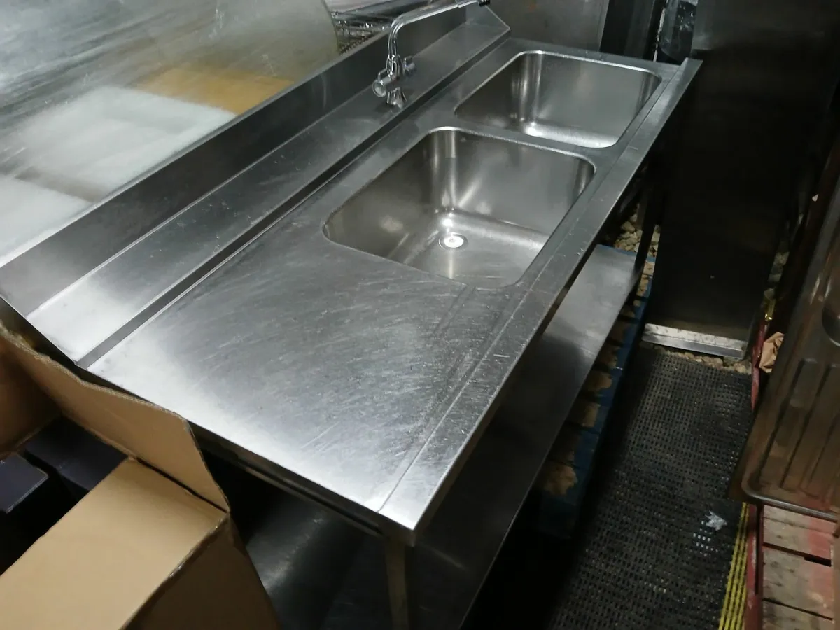 Staneless steel cabbinet/sink unit delivered - Image 4