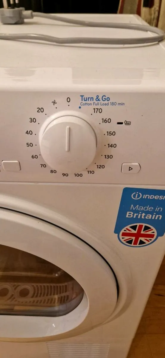 Indesit 8kg Condenser Dryer  - FREE DELIVERY - Image 3