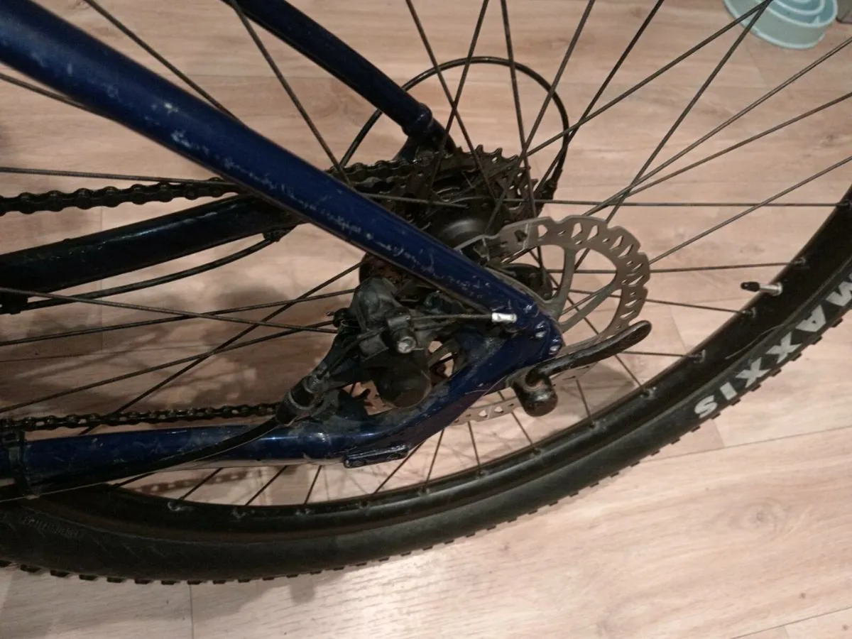 Giant talon, mountain bike. - Image 4