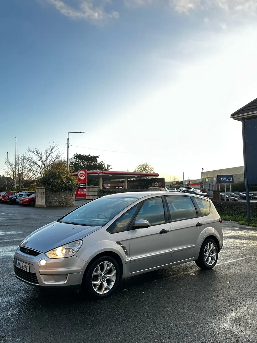 Ford S-Max Panoramic Titanium Nct - Image 1