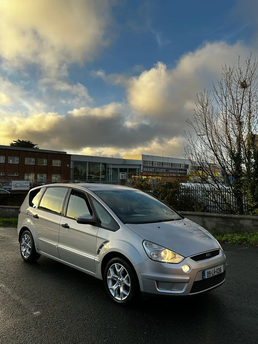 Ford S-Max Panoramic Titanium Nct - Image 2