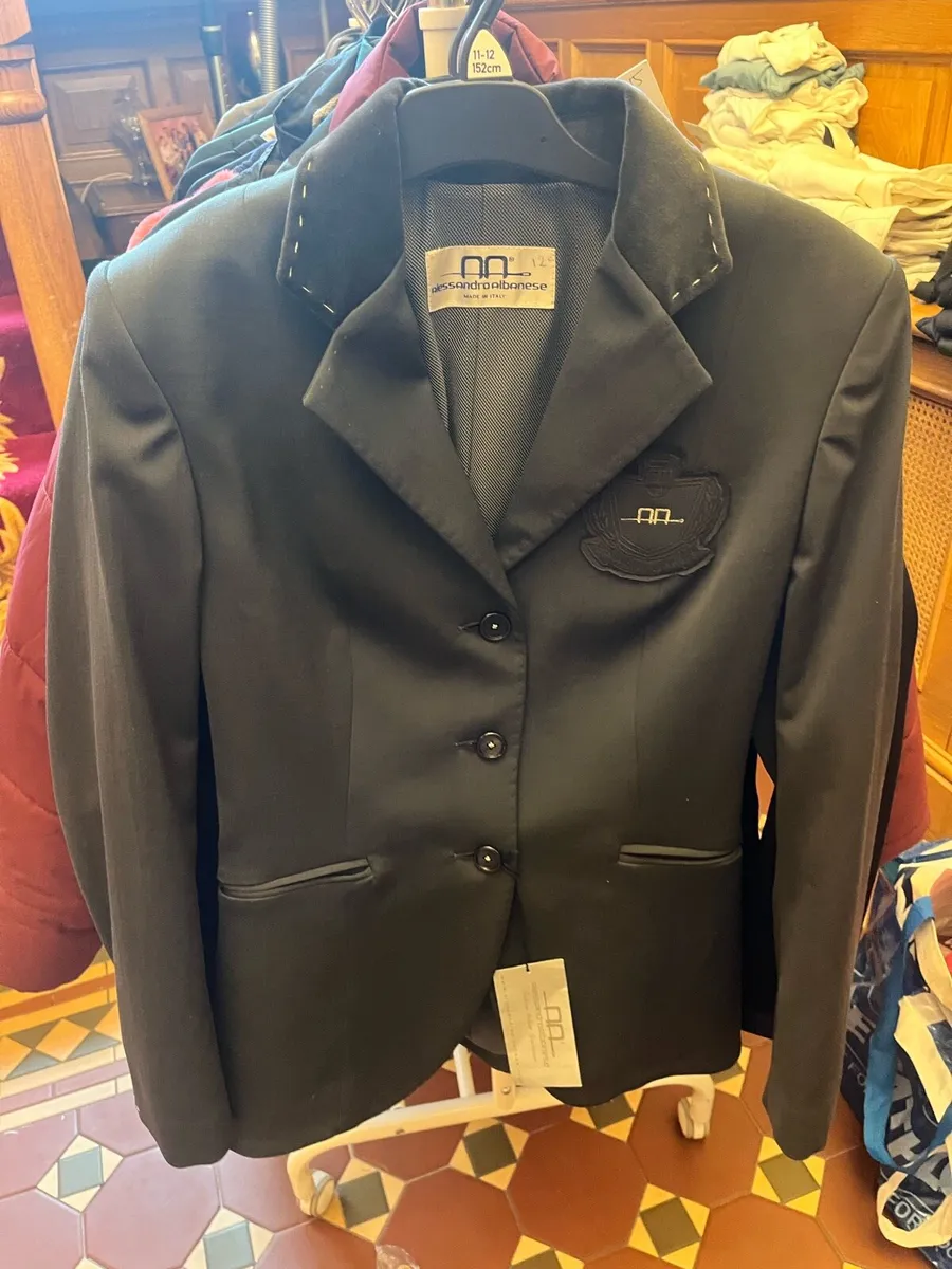 Equestrian clothing - Image 3