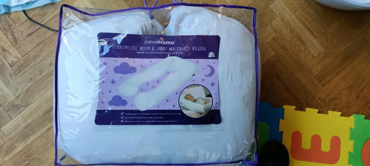 Clevermama maternity pillow - Image 1