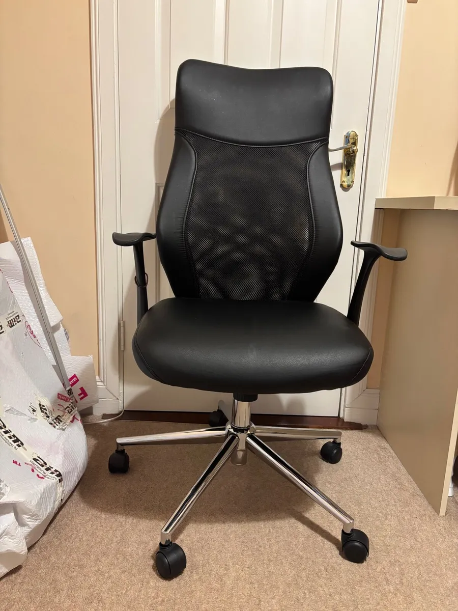 Black Office Chair