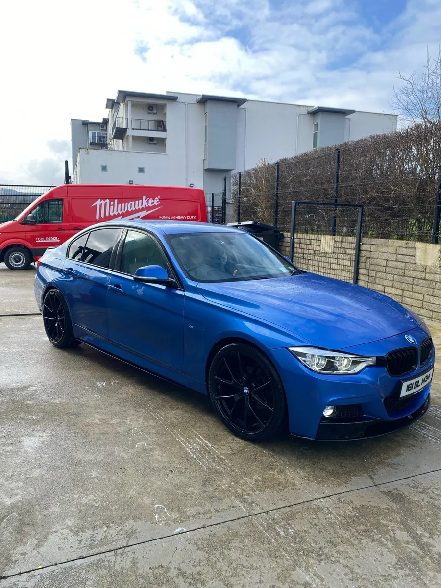 BMW 3 series 318D M Sport 4DR - Image 2