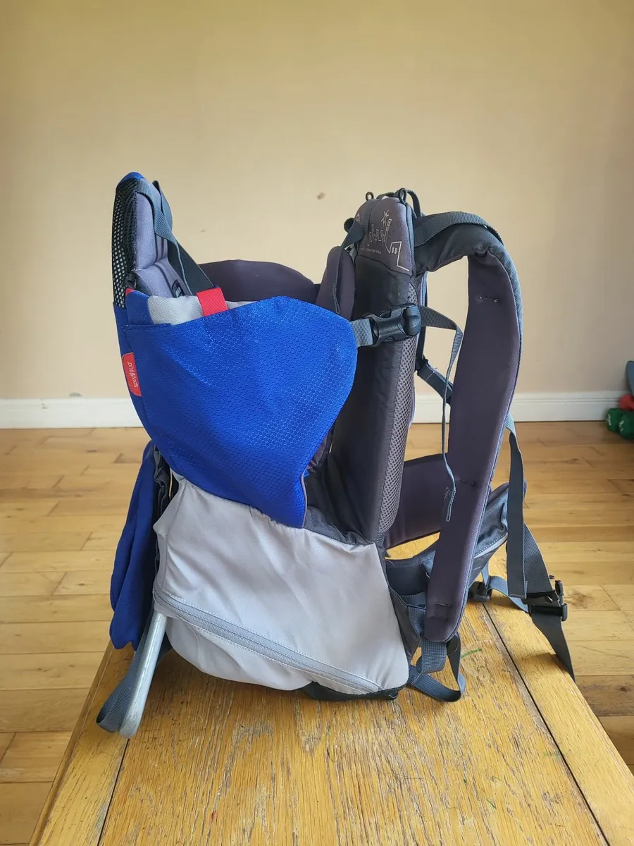 Phil and Ted's baby carrier - Image 1