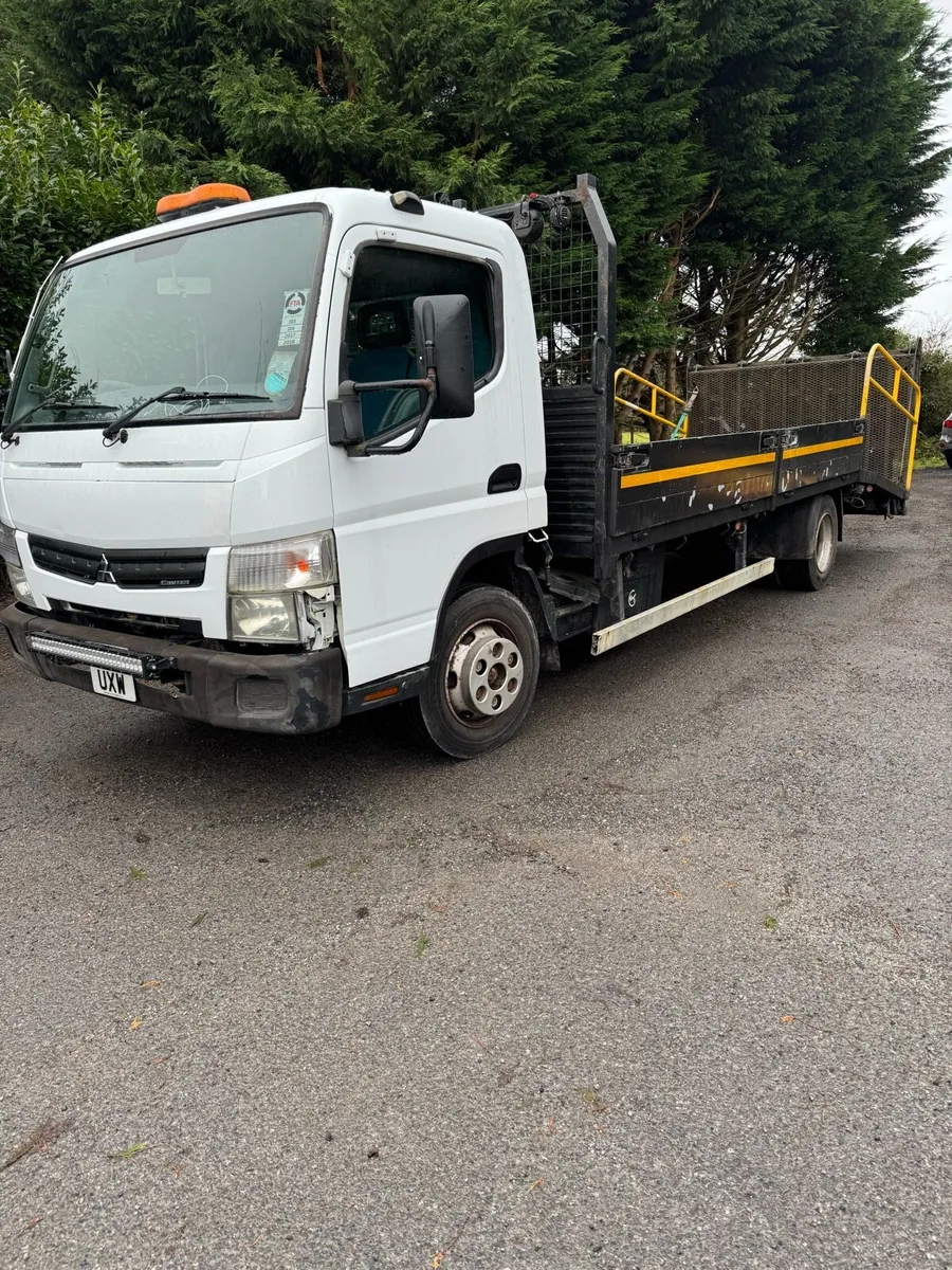 Mitsubishi canter plant truck 2017 - Image 3