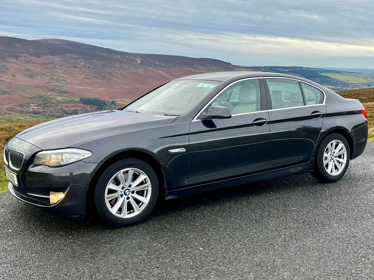 BMW 5-Series 2012 - Image 1